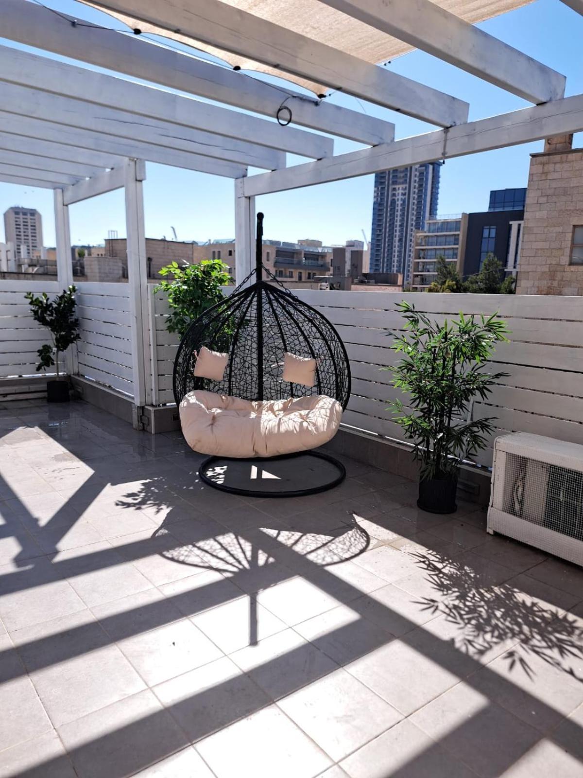 Authentic One Bedroom Apartment In City Center Kudüs Dış mekan fotoğraf