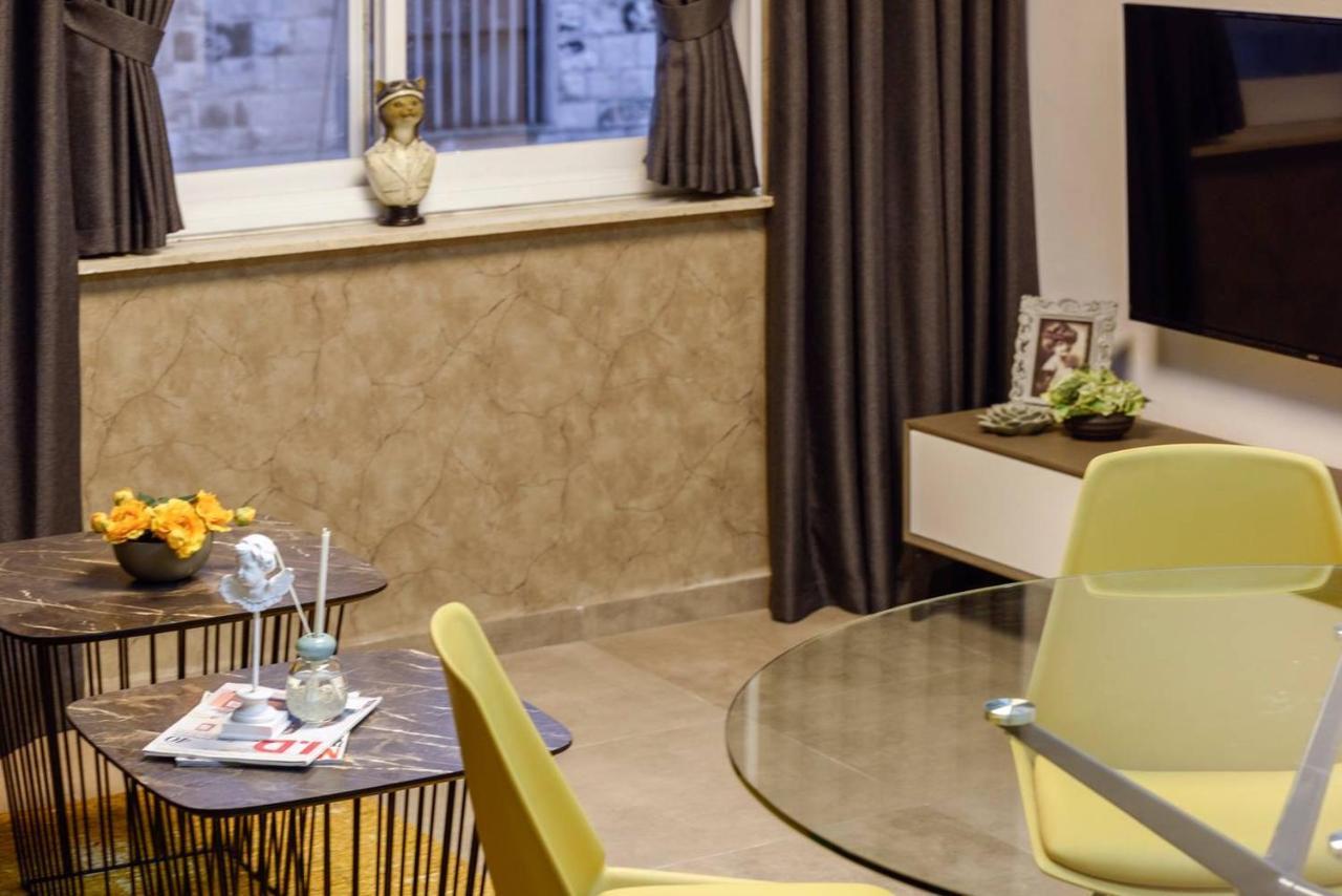 Authentic One Bedroom Apartment In City Center Kudüs Dış mekan fotoğraf